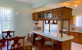 Harbour View 2 St.James Apt Lower Floor