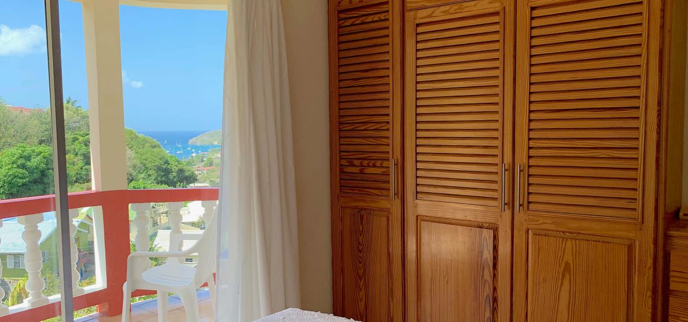 vacation-rentals/st-vincent-and-the-grenadines/bequia/port-elizabeth/harbour-view-2-st-james-apt-lower-floor
