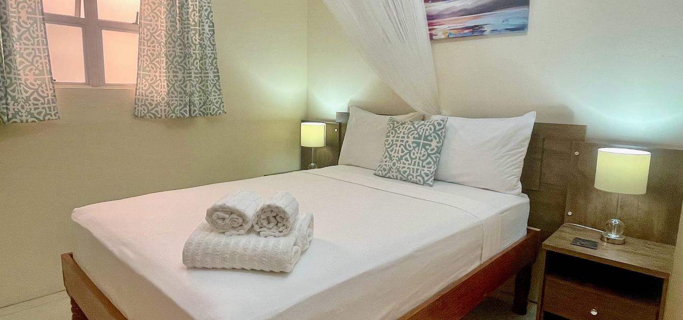 vacation-rentals/st-vincent-and-the-grenadines/bequia/port-elizabeth/harbour-view-2-st-james-apt-lower-floor