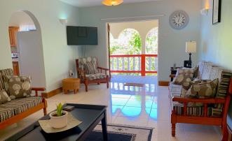 Harbour View 2 St.James Apt Lower Floor