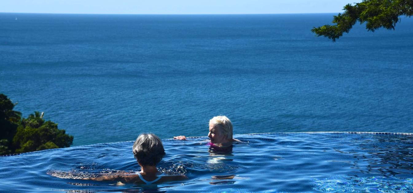 vacation-rentals/grenada/grenada-island/victoria/mount-edgecombe-plantation-nutmeg-room-4