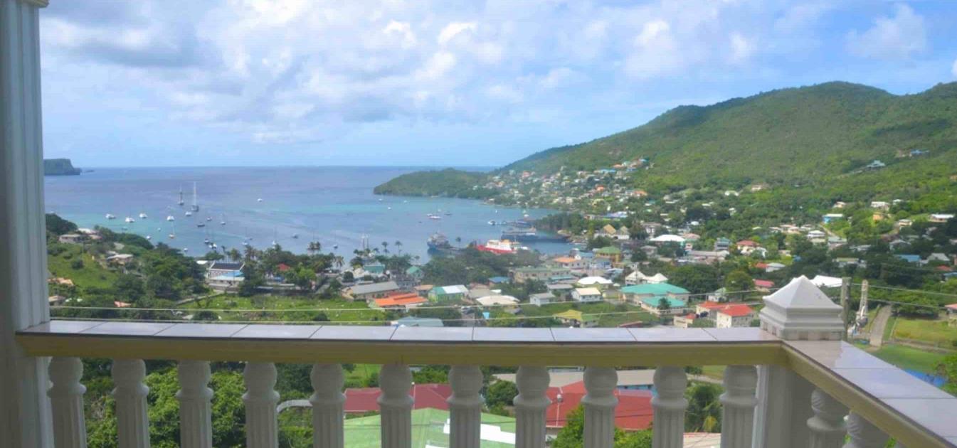 vacation-rentals/st-vincent-and-the-grenadines/bequia/port-elizabeth/la-buena-vista