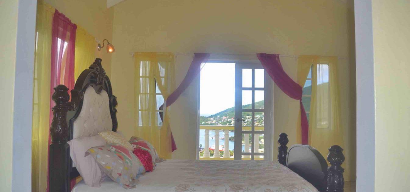 vacation-rentals/st-vincent-and-the-grenadines/bequia/port-elizabeth/la-buena-vista