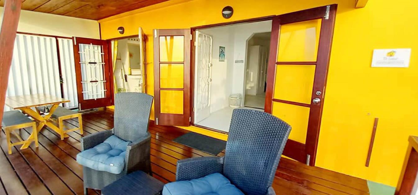 vacation-rentals/st-vincent-and-the-grenadines/bequia/lower-bay/the-lookout-hummingbird-deck