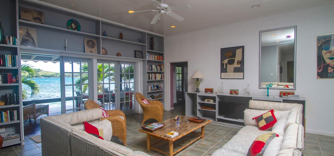 vacation-rentals/st-vincent-and-the-grenadines/bequia/friendship-bay/bequia-beachfront-estate-4-bedroom-villa