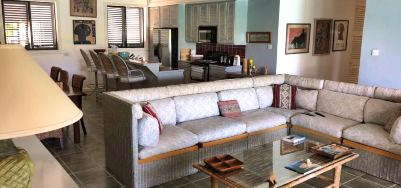 vacation-rentals/st-vincent-and-the-grenadines/bequia/friendship-bay/bequia-beachfront-estate-4-bedroom-villa