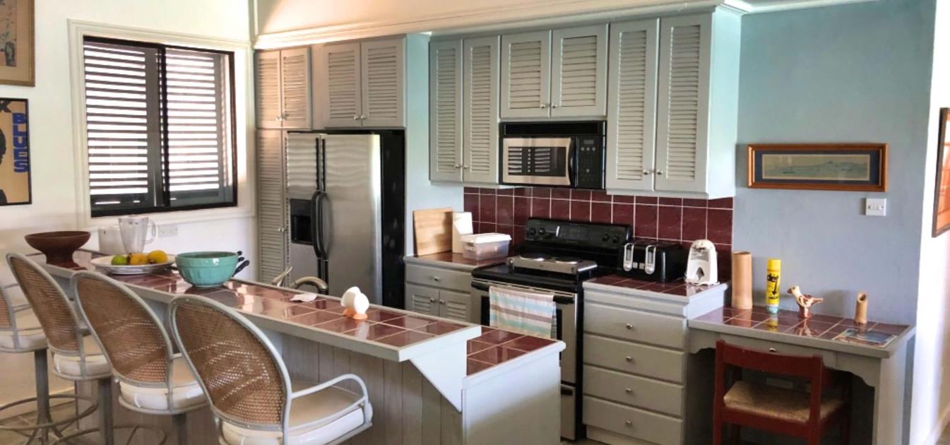 vacation-rentals/st-vincent-and-the-grenadines/bequia/friendship-bay/bequia-beachfront-estate-4-bedroom-villa