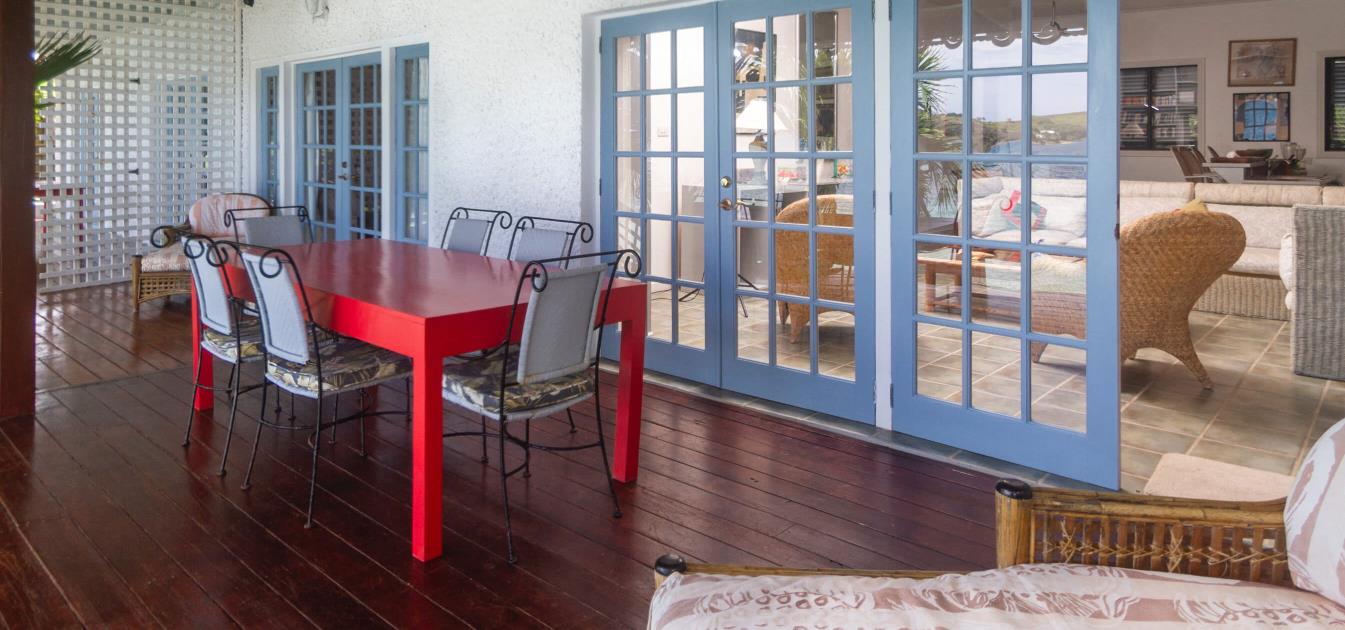 vacation-rentals/st-vincent-and-the-grenadines/bequia/friendship-bay/bequia-beachfront-estate-4-bedroom-villa