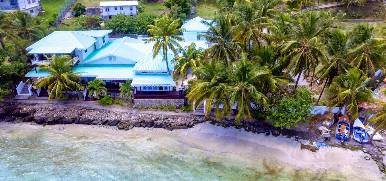 vacation-rentals/st-vincent-and-the-grenadines/bequia/friendship-bay/bequia-beachfront-estate-5-bedroom-villa