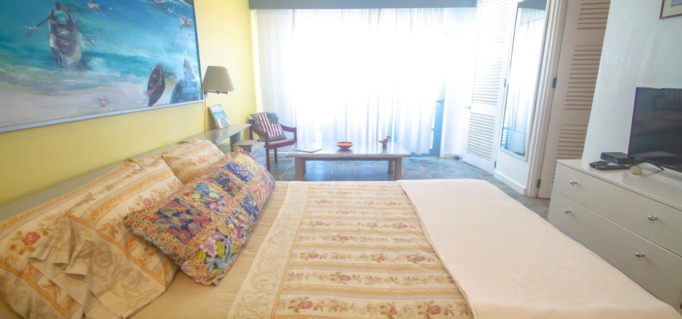 vacation-rentals/st-vincent-and-the-grenadines/bequia/friendship-bay/bequia-beachfront-estate-5-bedroom-villa