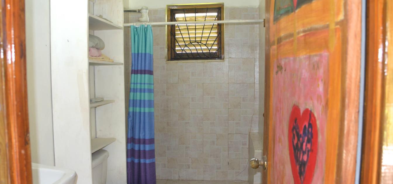 vacation-rentals/st-vincent-and-the-grenadines/st-vincent/brighton/artist-ocean-reflection-garden-studio-apartment