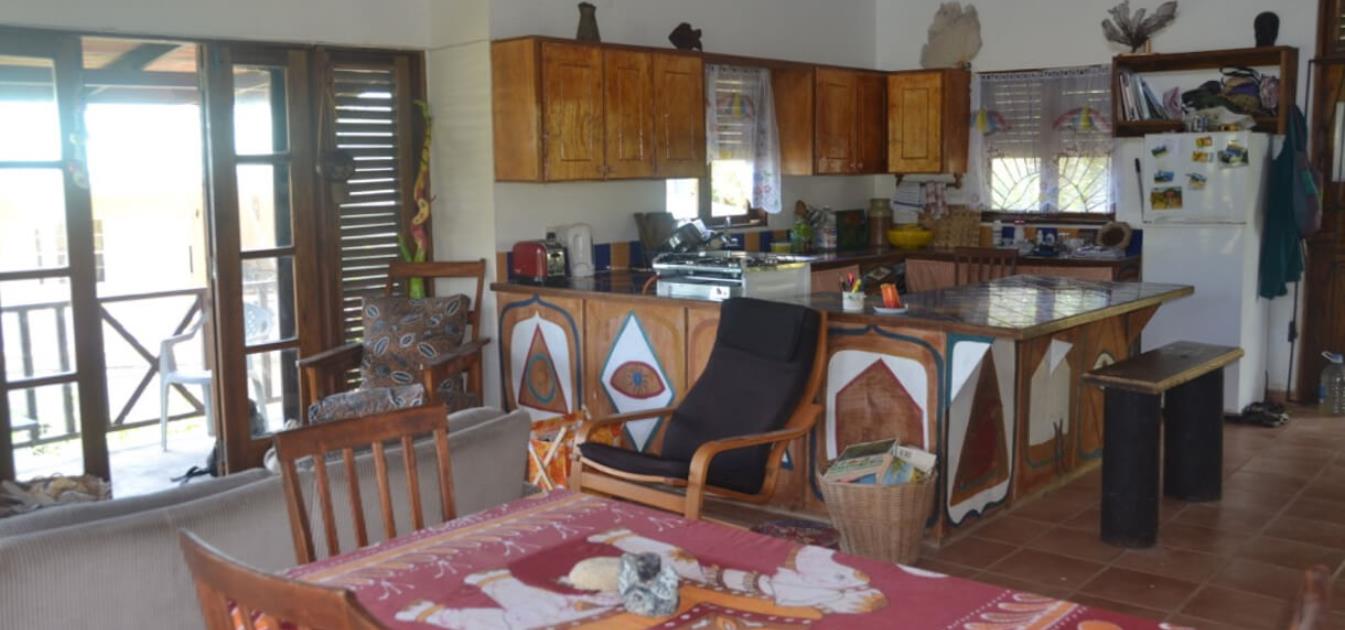 vacation-rentals/st-vincent-and-the-grenadines/st-vincent/brighton/artist-ocean-reflection-villa-and-garden-studio