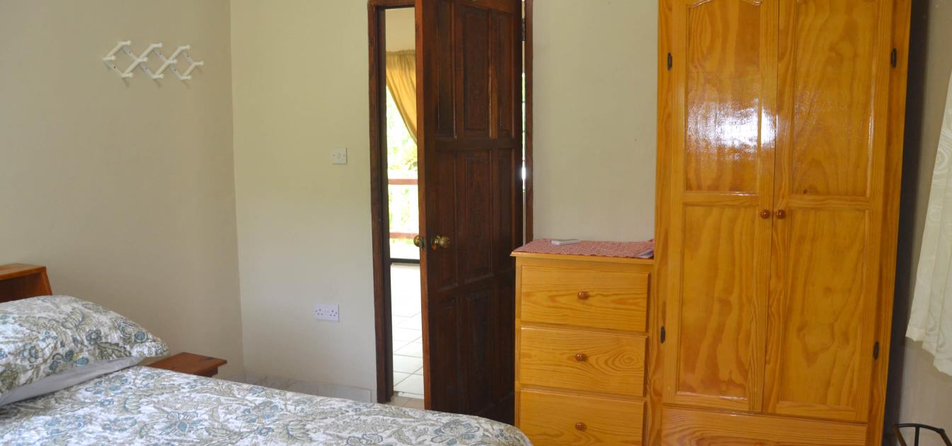 vacation-rentals/st-vincent-and-the-grenadines/bequia/port-elizabeth/mommas-house