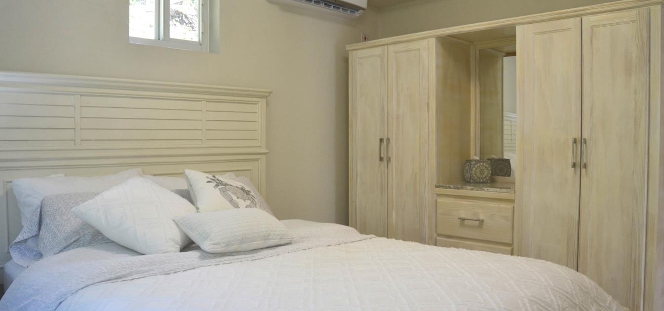 vacation-rentals/st-vincent-and-the-grenadines/bequia/belmont/wavecrest