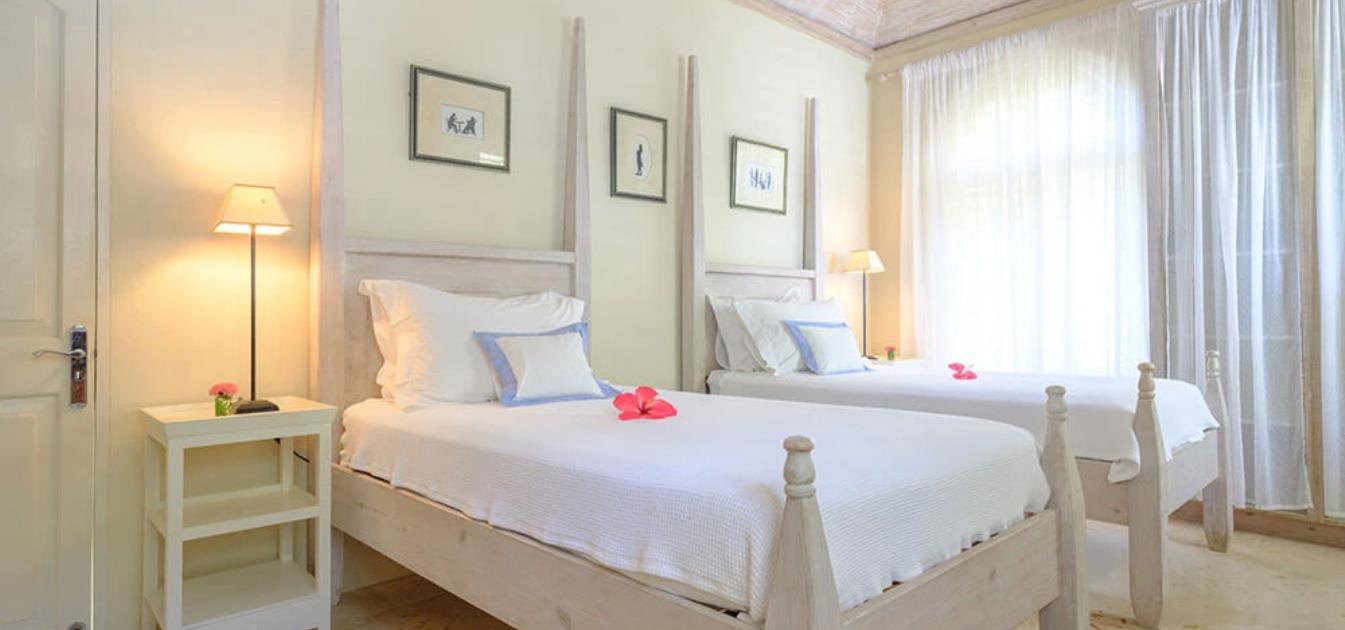 vacation-rentals/st-vincent-and-the-grenadines/mustique/central-hillside/villa-kalina