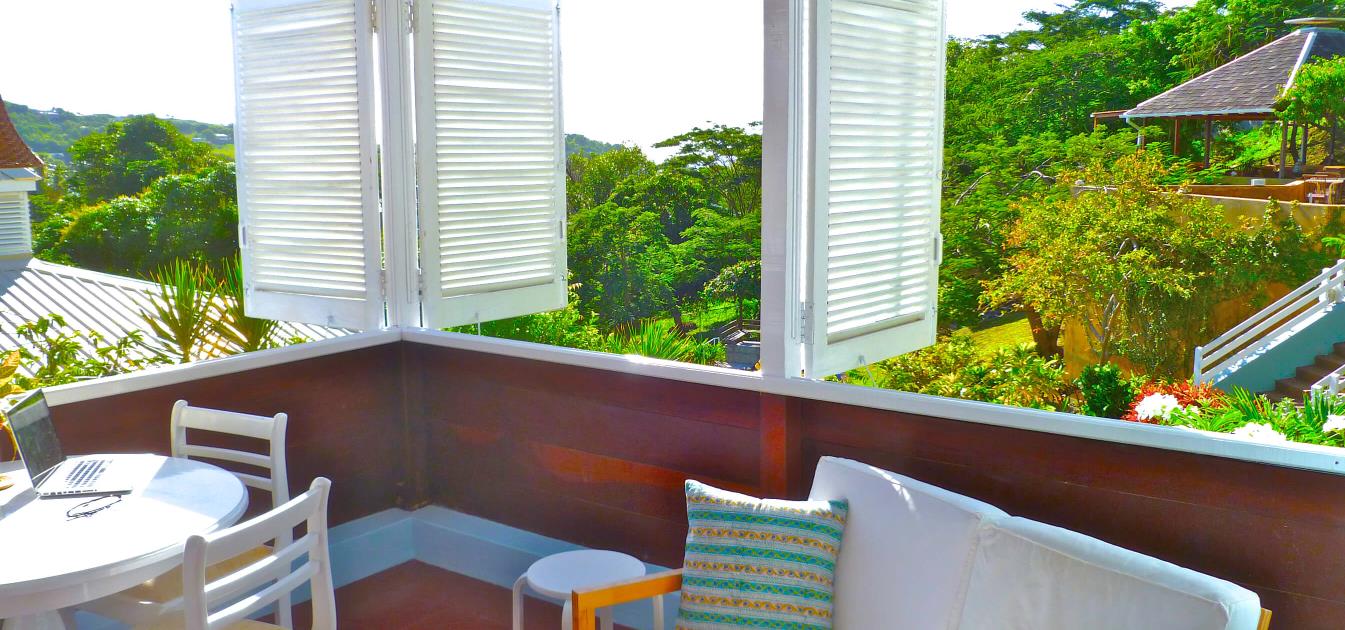 vacation-rentals/st-vincent-and-the-grenadines/bequia/friendship-bay/sugarapple-inn-pool-view