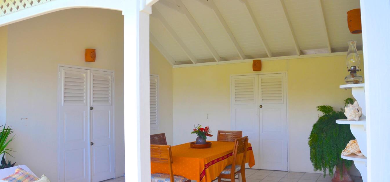 vacation-rentals/st-vincent-and-the-grenadines/bequia/belmont/lou's-apartment