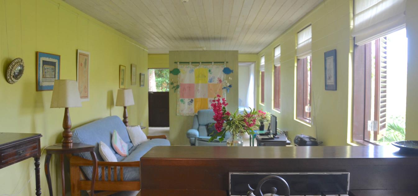vacation-rentals/st-vincent-and-the-grenadines/bequia/belmont/elens-tree-house-long-term-rental-