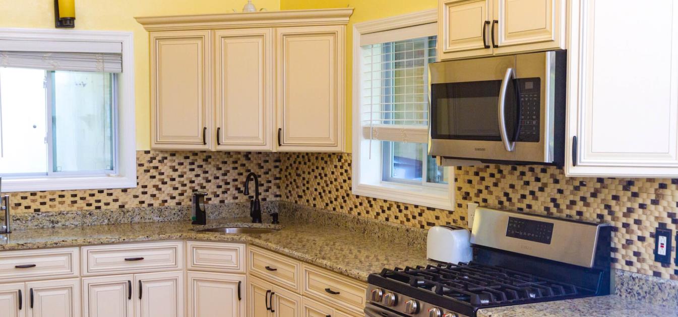 vacation-rentals/st-vincent-and-the-grenadines/bequia/hope-bay/hope-view-entire-villa