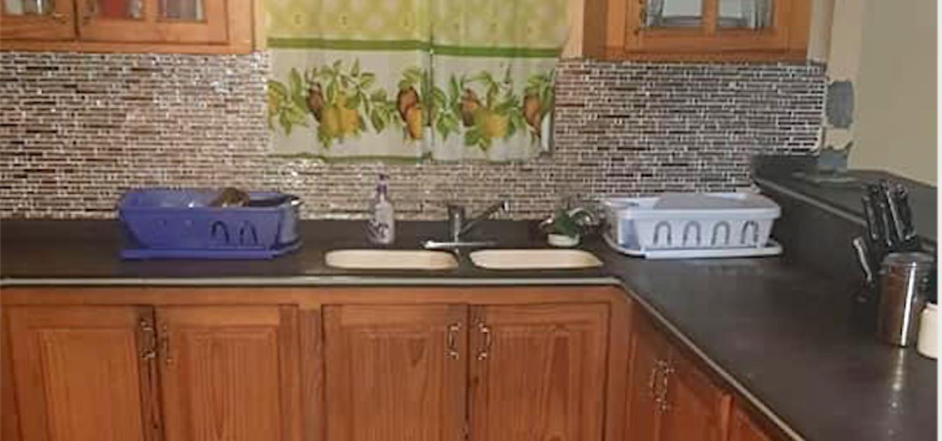 vacation-rentals/st-vincent-and-the-grenadines/bequia/hamilton/victoria's-house