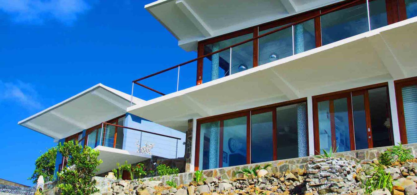 vacation-rentals/st-vincent-and-the-grenadines/bequia/crescent-bay/the-winchester