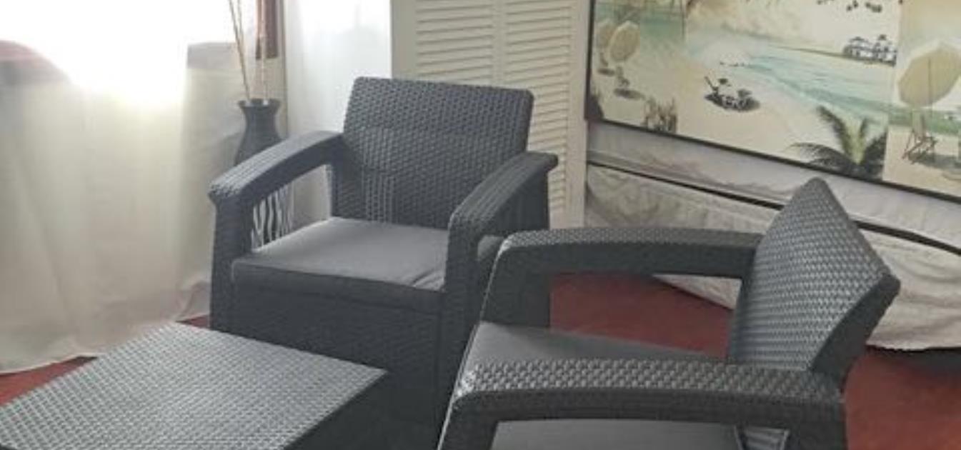 vacation-rentals/st-vincent-and-the-grenadines/bequia/lower-bay/keegan's-apartment-seabreeze