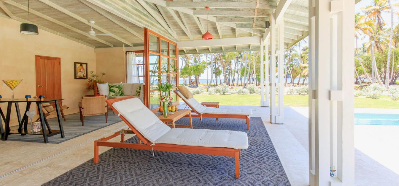 vacation-rentals/st-vincent-and-the-grenadines/bequia/spring/spring-beach-villa