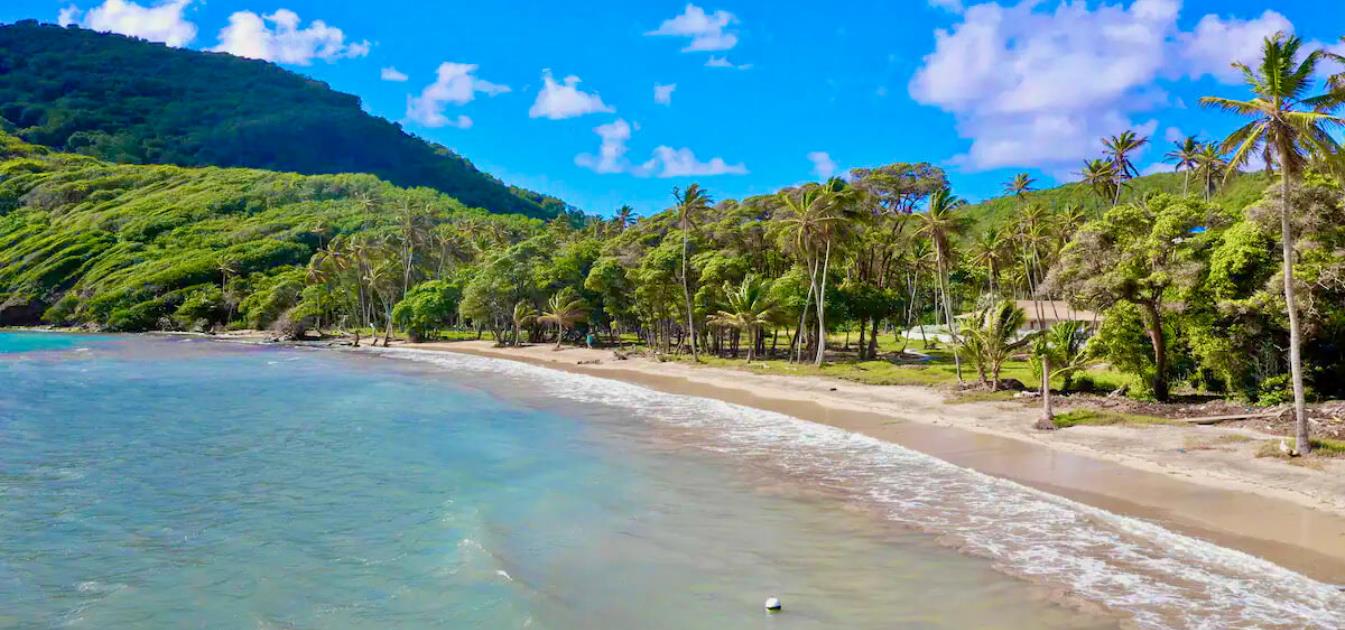 vacation-rentals/st-vincent-and-the-grenadines/bequia/spring/spring-beach-villa