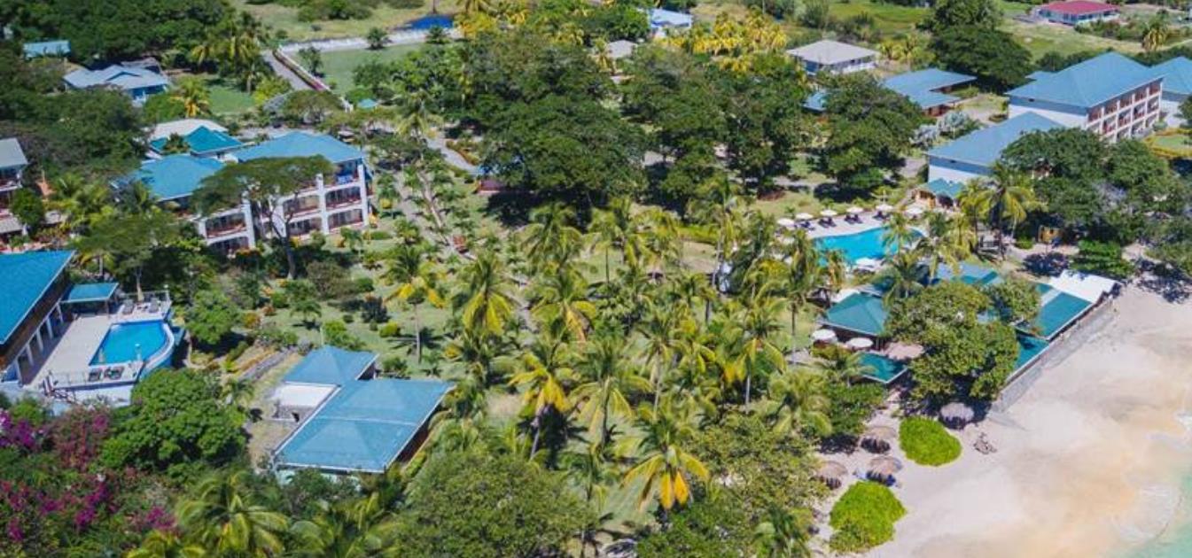 vacation-rentals/st-vincent-and-the-grenadines/bequia/friendship-bay/bequia-beach-hotel-palm-villa