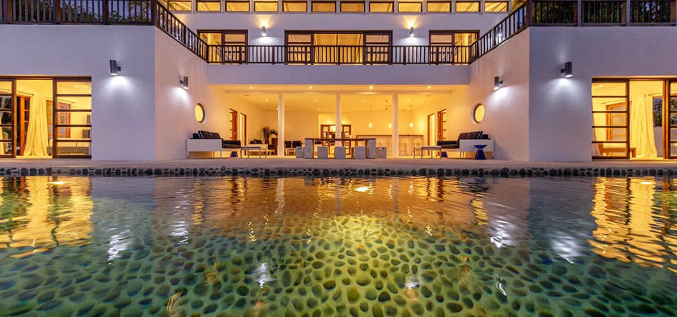 vacation-rentals/st-vincent-and-the-grenadines/mustique/endeavour-bay/opricot