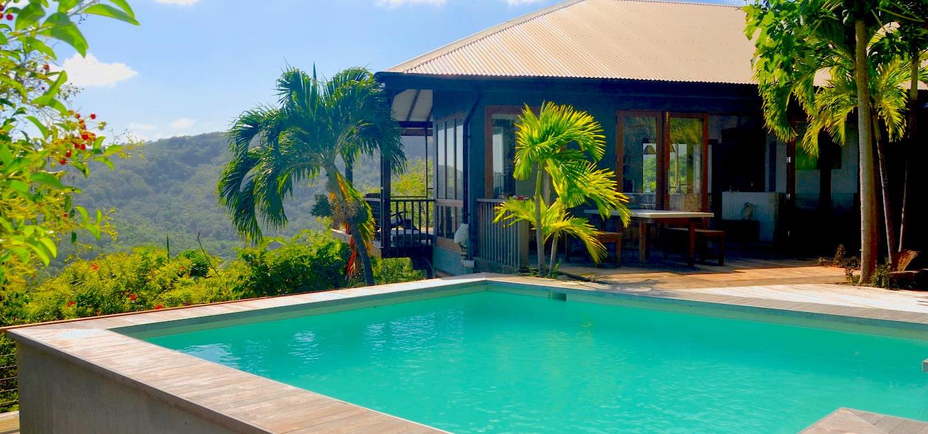 vacation-rentals/st-vincent-and-the-grenadines/bequia/spring/three-little-birds-upper-house,-bequia
