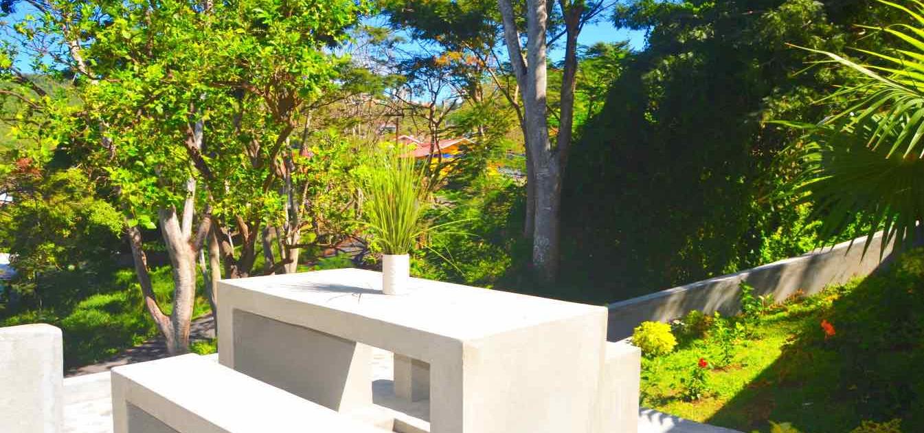 vacation-rentals/st-vincent-and-the-grenadines/bequia/belmont/hibiscus-studio