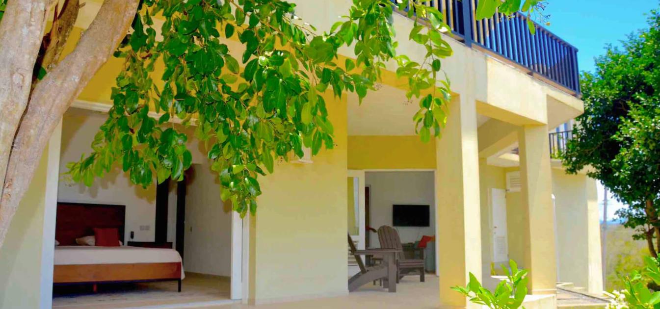 vacation-rentals/st-vincent-and-the-grenadines/bequia/mount-pleasant/aruanda-apartment