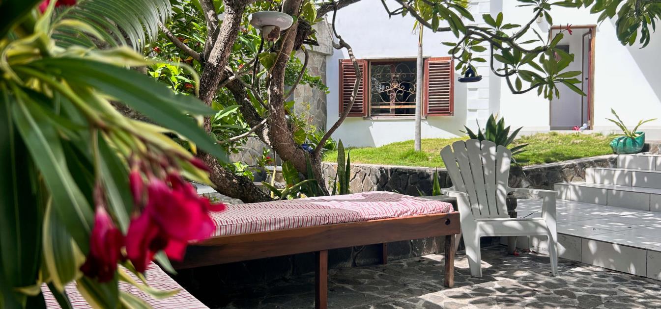 vacation-rentals/st-vincent-and-the-grenadines/bequia/spring/fortress-j