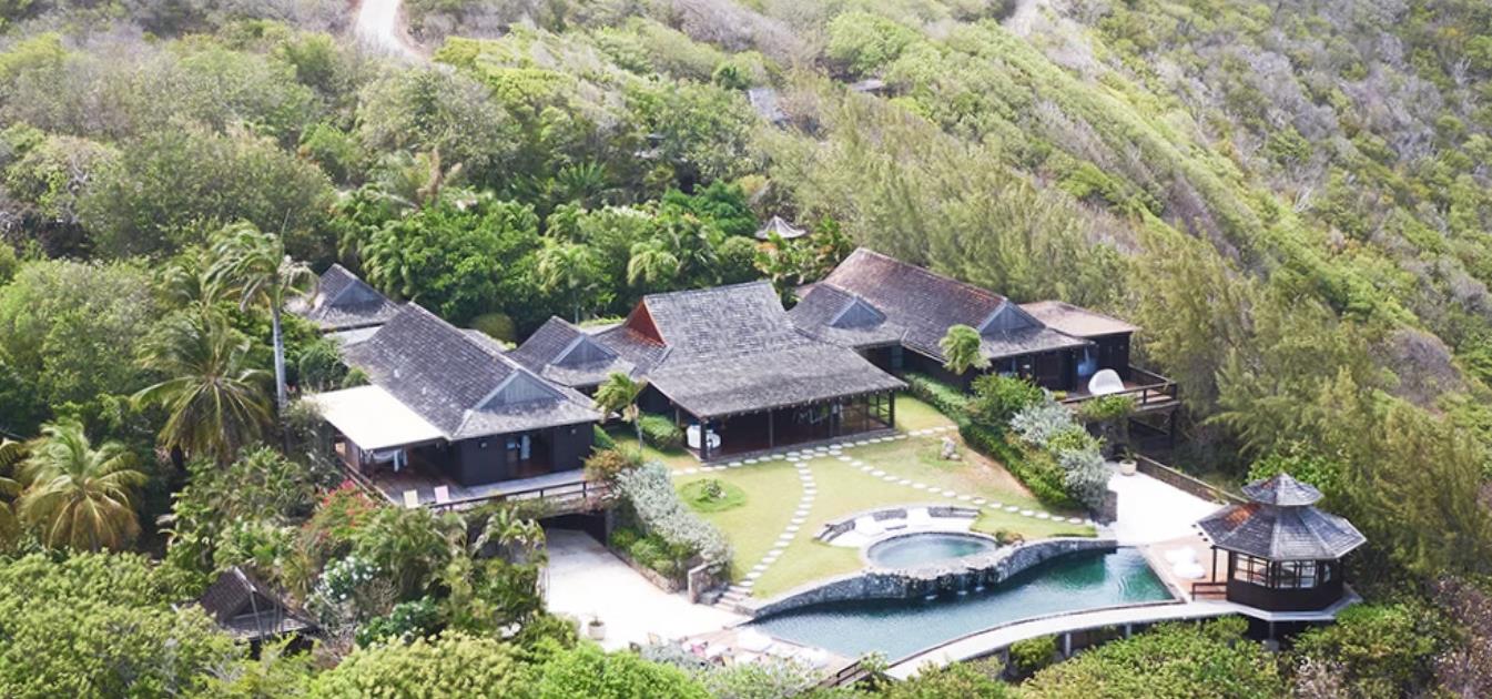 vacation-rentals/st-vincent-and-the-grenadines/mustique/mustique/moongate