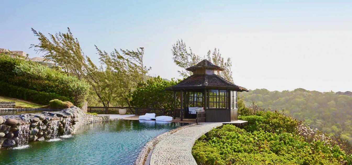 vacation-rentals/st-vincent-and-the-grenadines/mustique/mustique/moongate