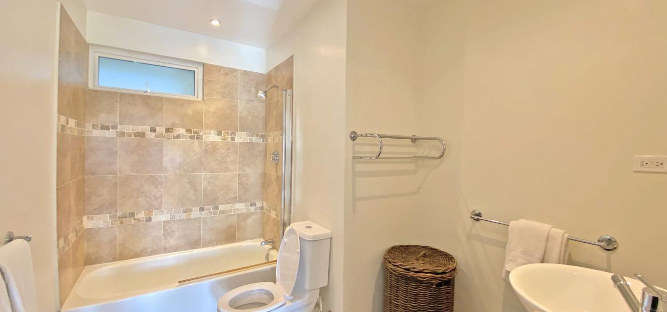 vacation-rentals/barbados/barbados/hastings/brownes-condo-2a