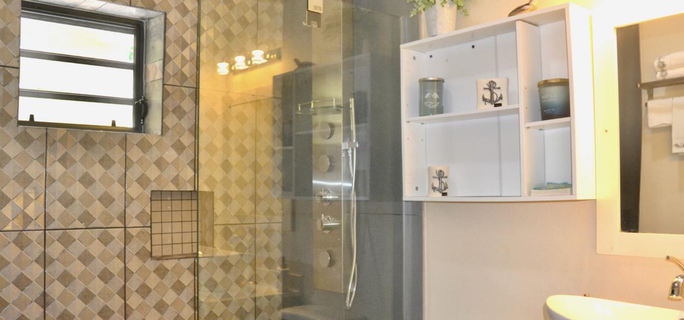 vacation-rentals/st-vincent-and-the-grenadines/bequia/belmont/hibiscus-house