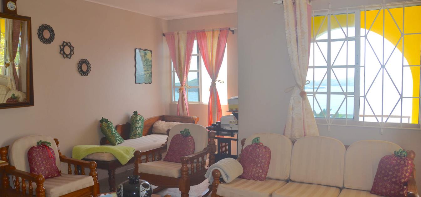 vacation-rentals/st-vincent-and-the-grenadines/bequia/la-pompe/archipelago-view-house