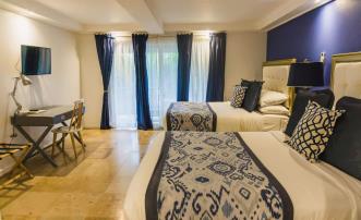 Blue Lagoon Hotel & Marina Deluxe Double Kitchenette