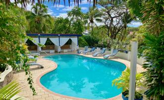 Blue Lagoon Hotel & Marina Deluxe King Kitchenette