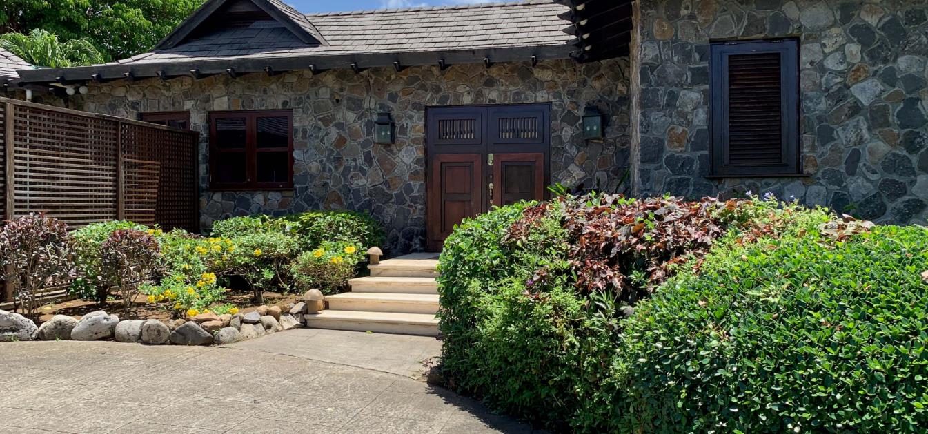 vacation-rentals/st-vincent-and-the-grenadines/st-vincent/ratho-mill/ratho-mill-villa