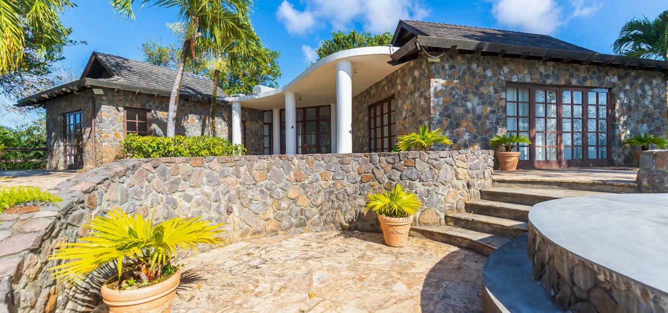 vacation-rentals/st-vincent-and-the-grenadines/st-vincent/ratho-mill/ratho-mill-villa