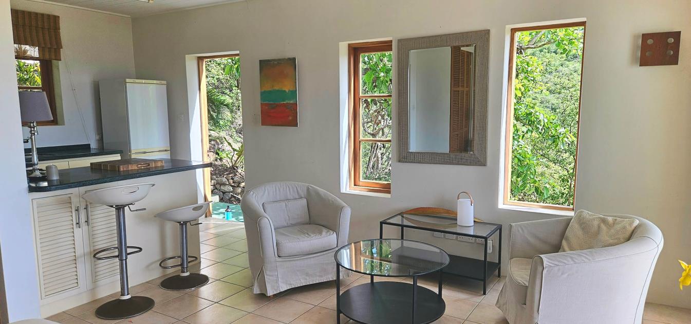 vacation-rentals/st-vincent-and-the-grenadines/bequia/spring/rosata-studio