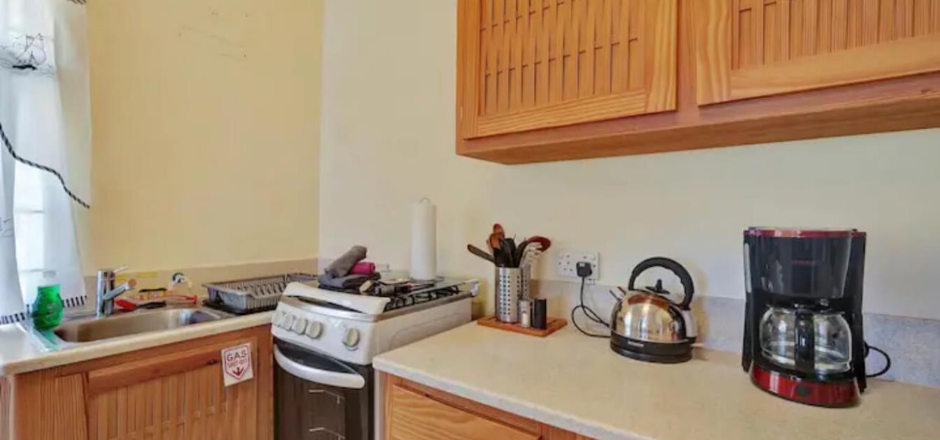 vacation-rentals/grenada/grenada-island/grand-anse/hideaway-waterfront-apt