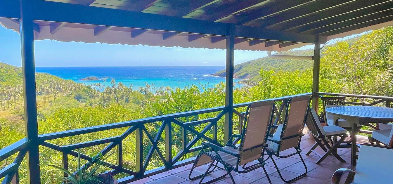 vacation-rentals/st-vincent-and-the-grenadines/bequia/spring/eastwinds-main-house