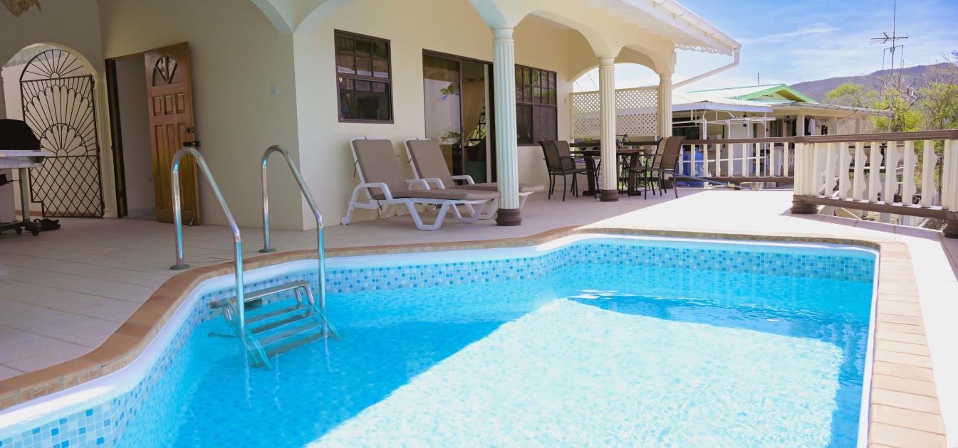 vacation-rentals/st-vincent-and-the-grenadines/bequia/belmont/villa-pattree-north-and-south