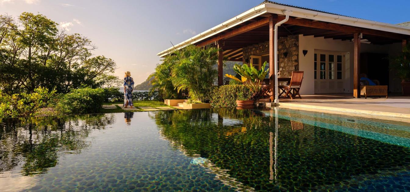 vacation-rentals/st-vincent-and-the-grenadines/bequia/lower-bay/retreat-house
