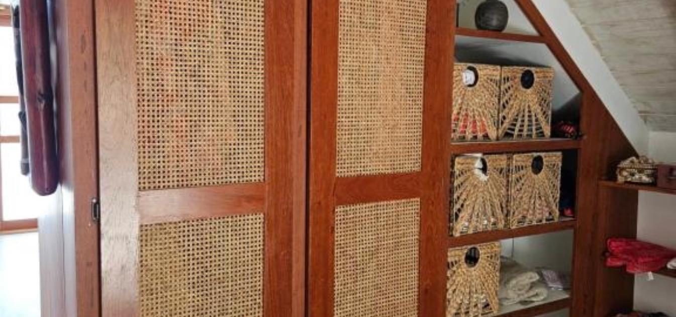 vacation-rentals/st-vincent-and-the-grenadines/bequia/ocar/harbour-view-upper-apartment