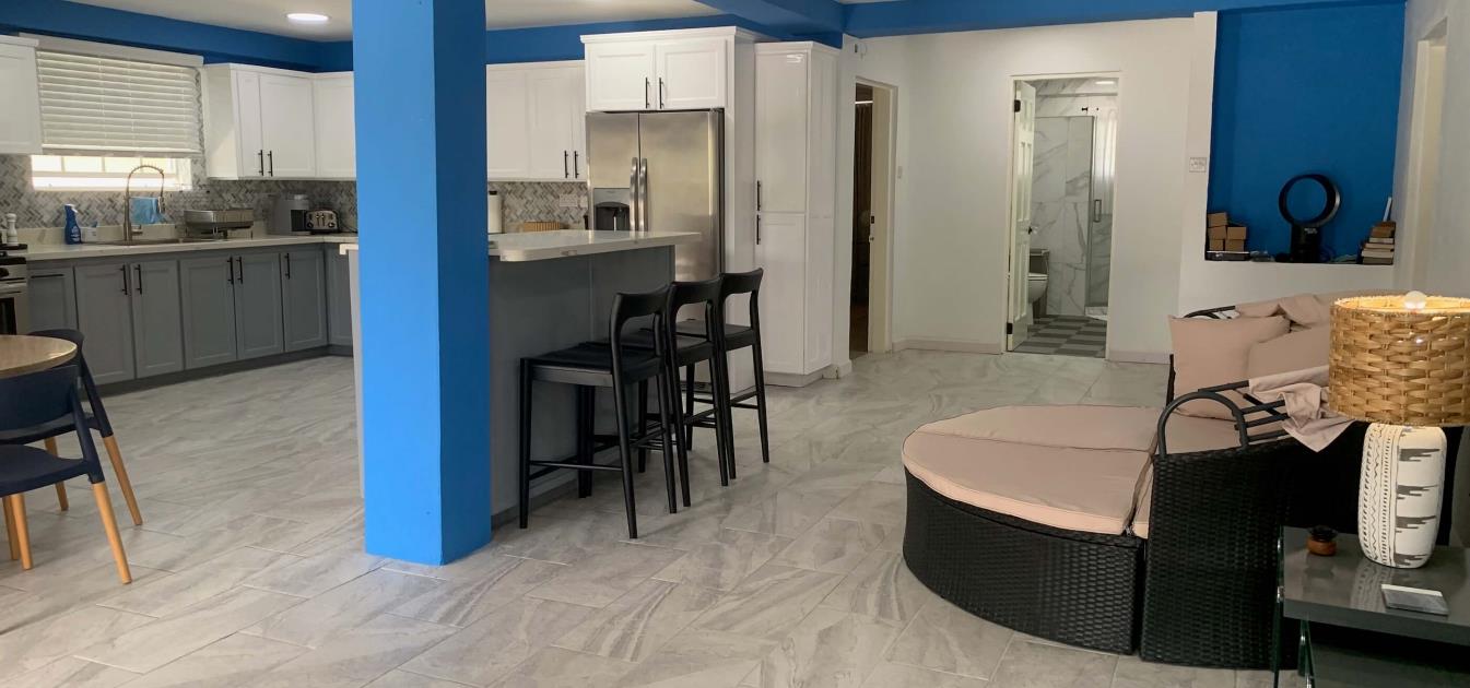 vacation-rentals/st-vincent-and-the-grenadines/bequia/hamilton/beach-view-apartment